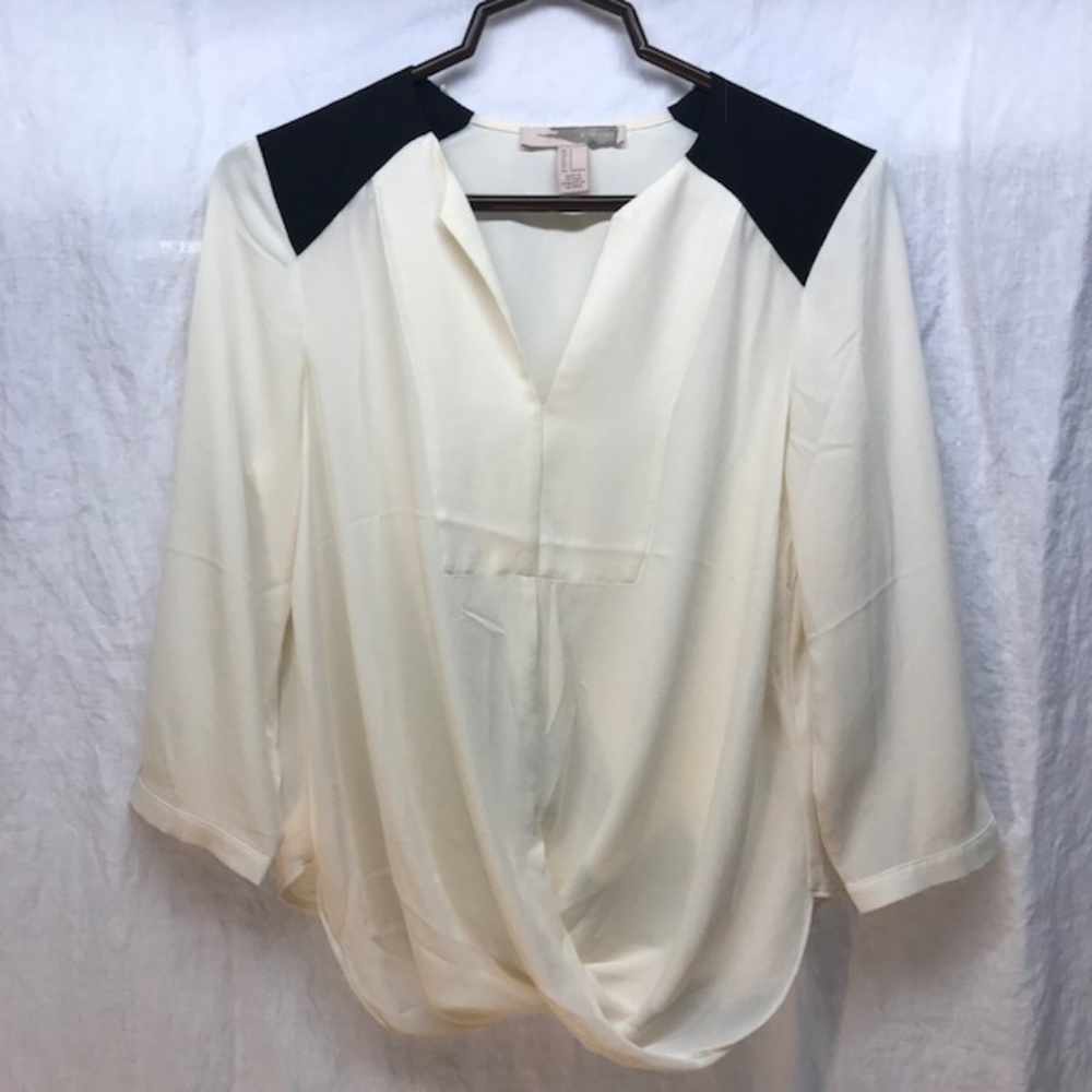 Forever 21 offwhite blouse sz S